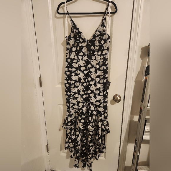 LULUS Darling Daylily Black Floral Print High-Low Maxi Dress - Size M NWT - Picture 4 of 7